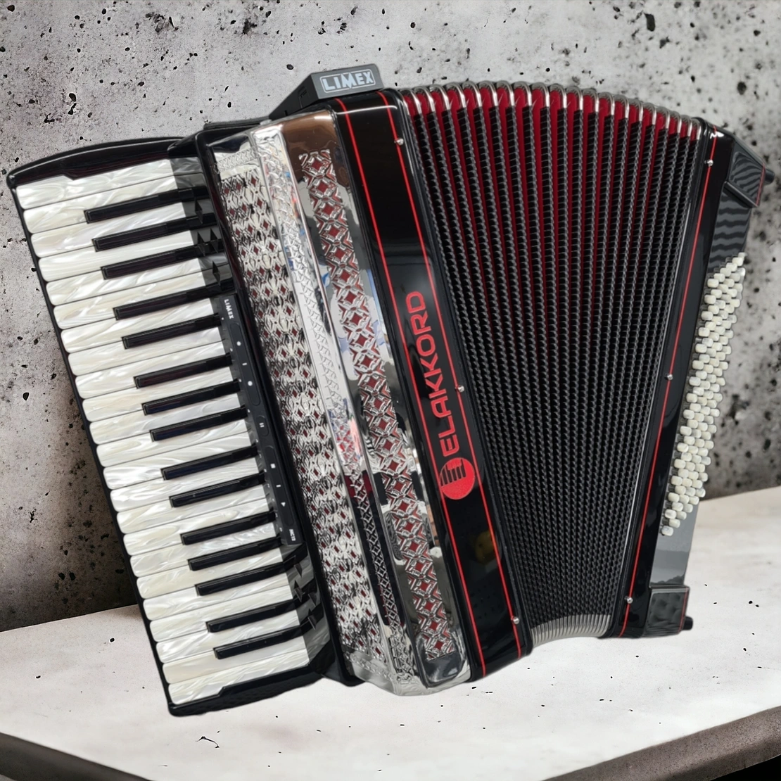 Modell Professional 38/96 Schwarz/Rot