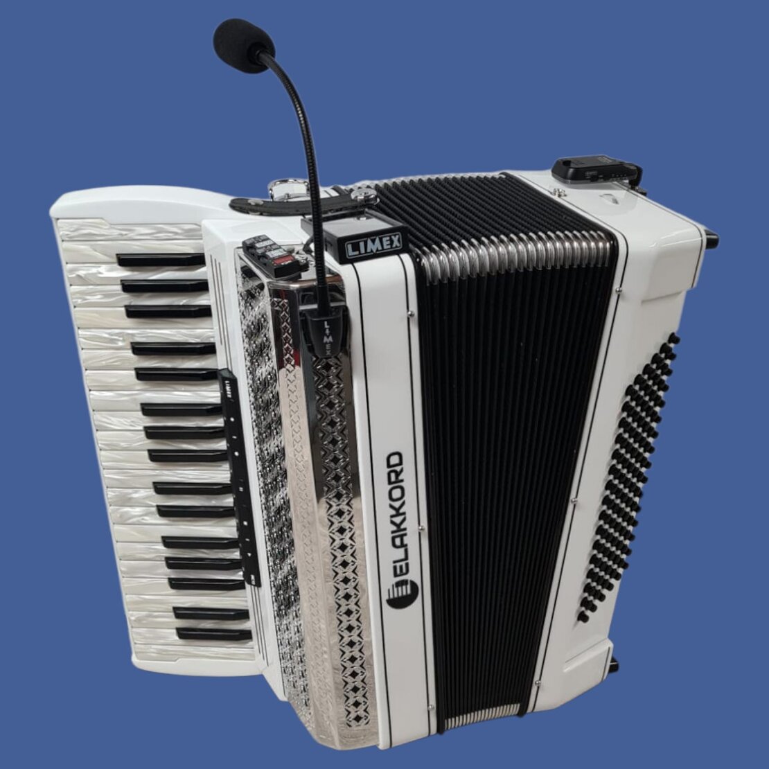 Elektronisches Akkordeon ELAKKORD im Studio
